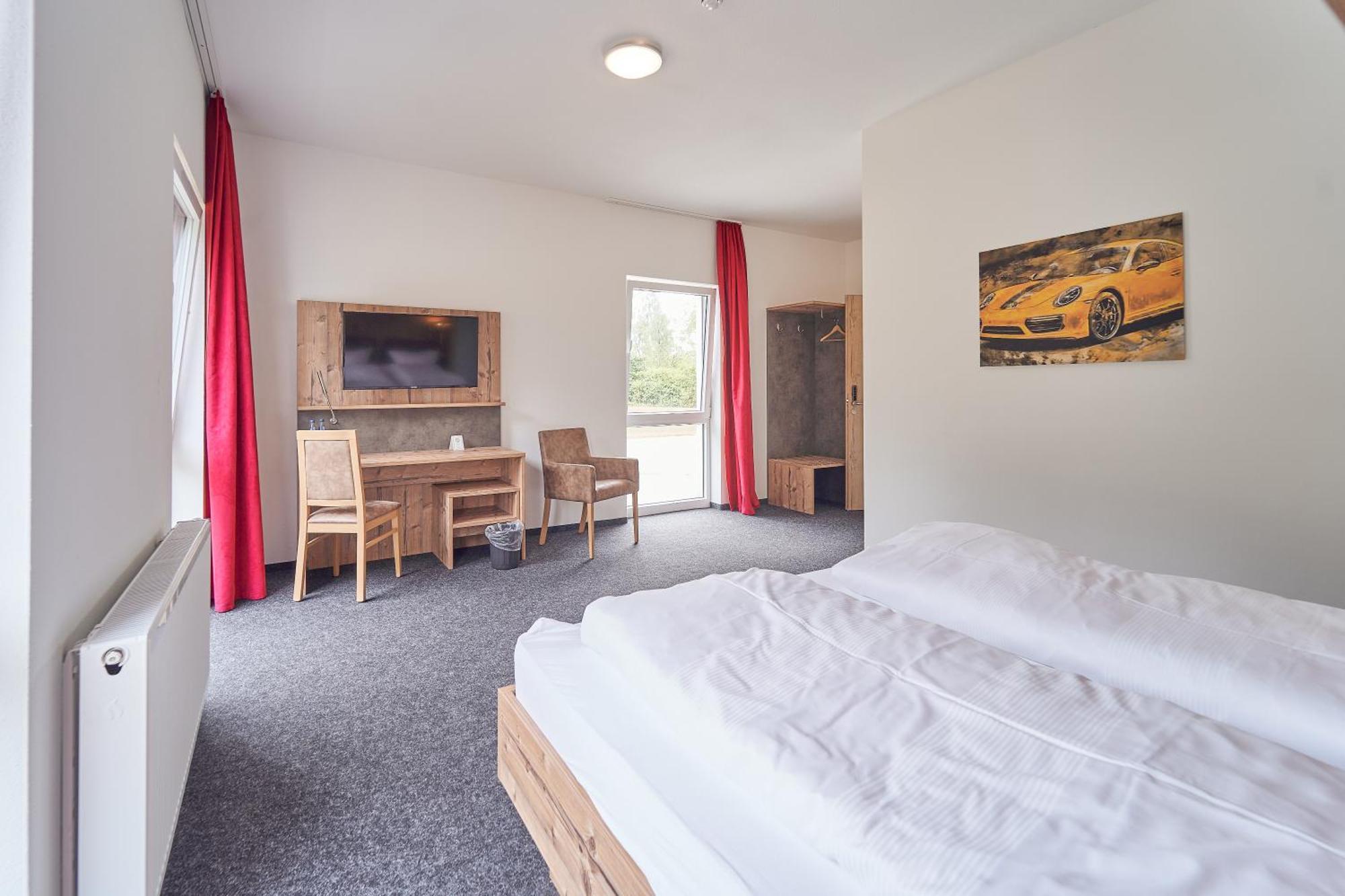 Hotel Am Interpark Großmehring Exterior foto